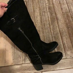 Knee high boots black size 9 guess brand new